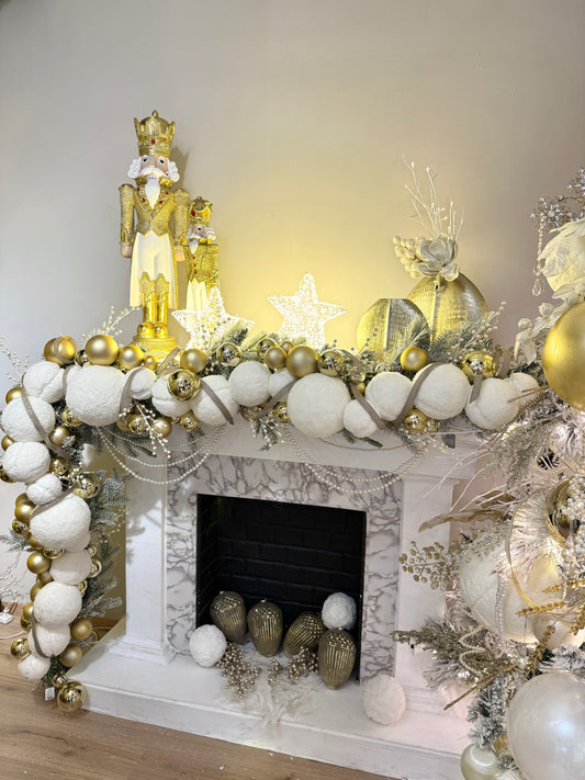 Guirnalda decorada Champan y Blanca / Garland decorated champagne and white