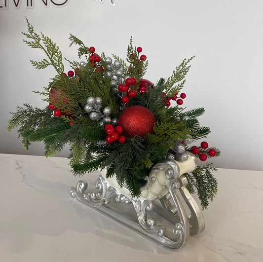Trineo blanco decorado