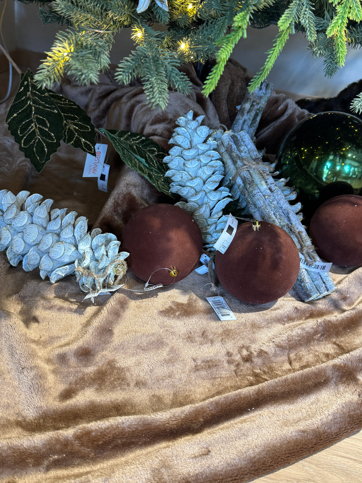 Pie de pino VR / Tree skirt VR