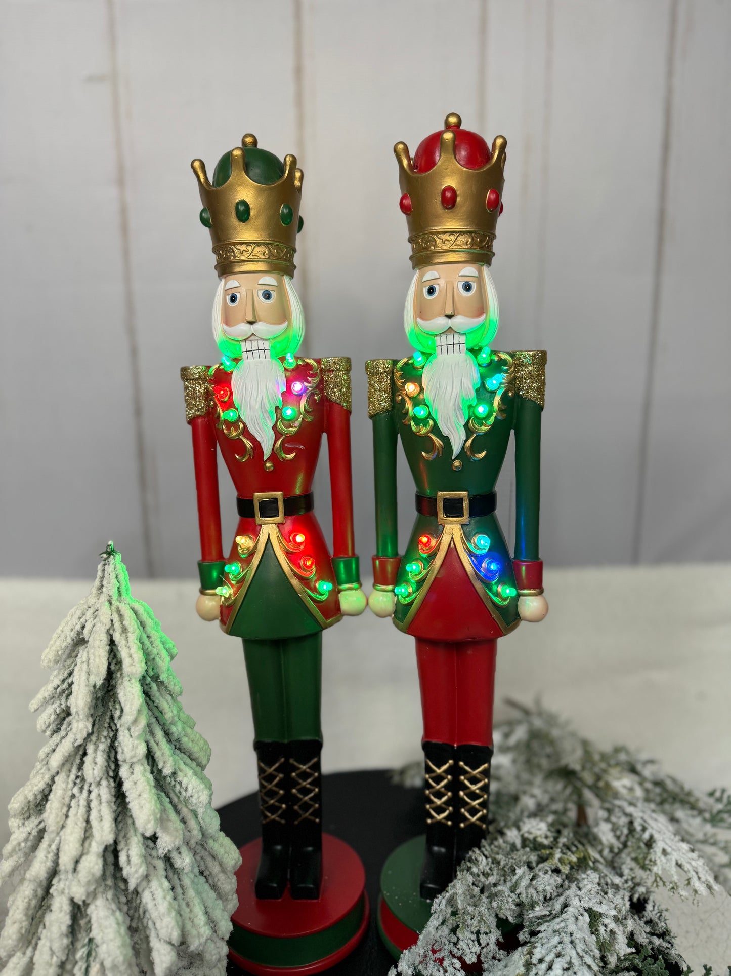 Cascanueces con luz set de 2 / Set of 2 nutcrackers with led lights