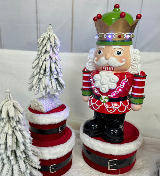 Cascanueces con luces VR / Nutcracker with led lights VR