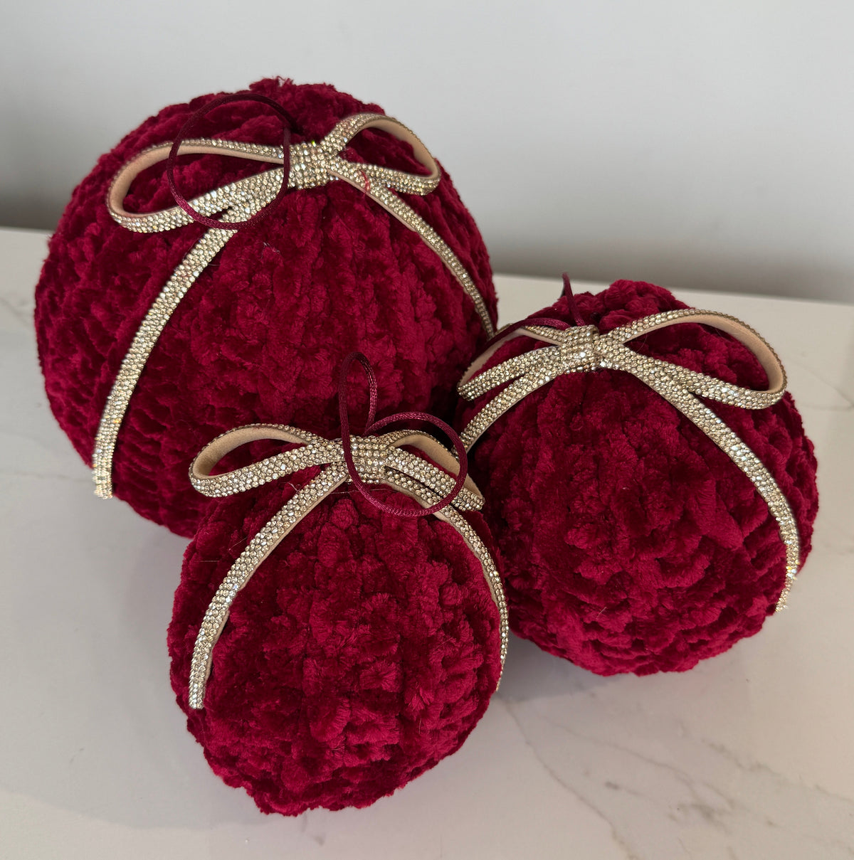 Esferas tejidas vino / Knited burgundy ornaments