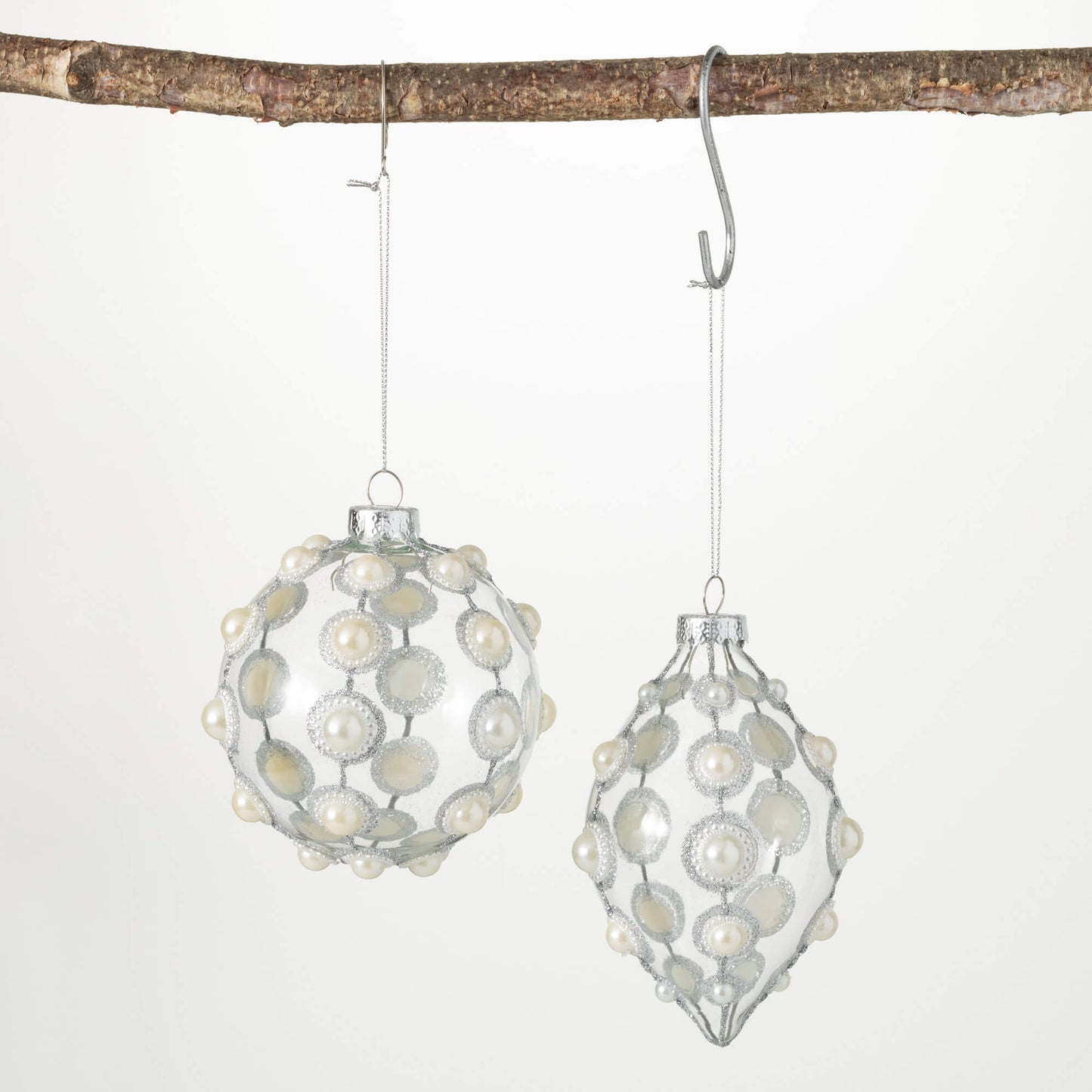 Esferas de vidrio con perlas / Glass ornaments with pearls